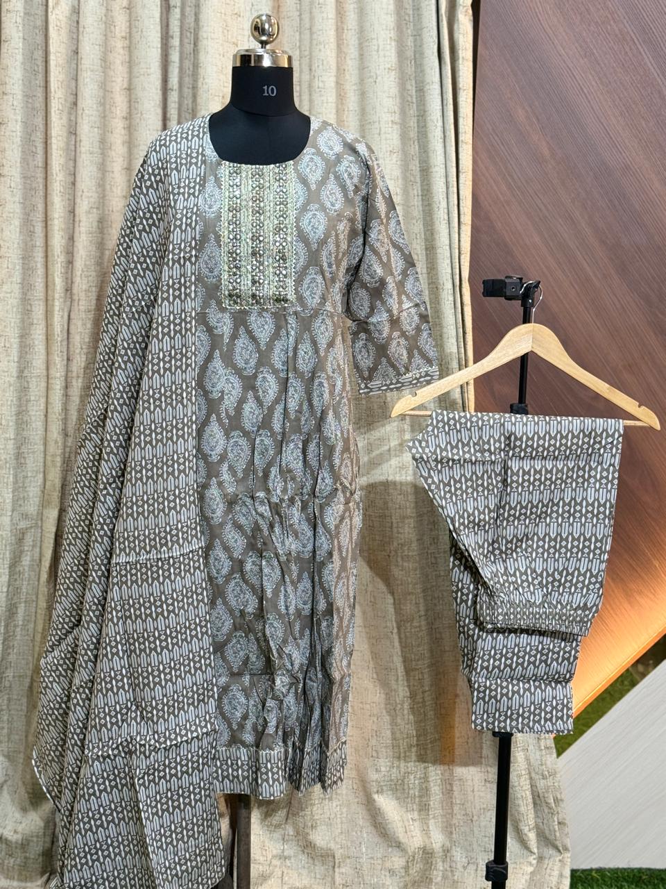 D1426 - Anarkali with Pant and Dupatta