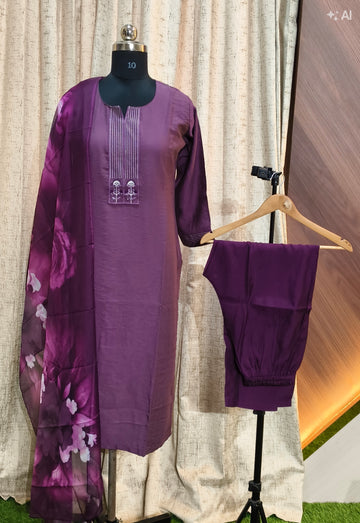 D1405 - Kurti with Pant and Dupatta