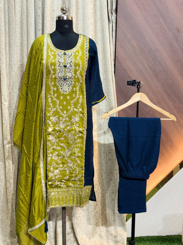 D1395 - Kurti with Pant and Dupatta