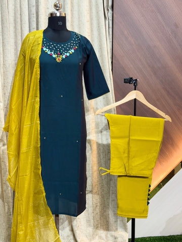 D1385 - Kurti with Pant and Dupatta