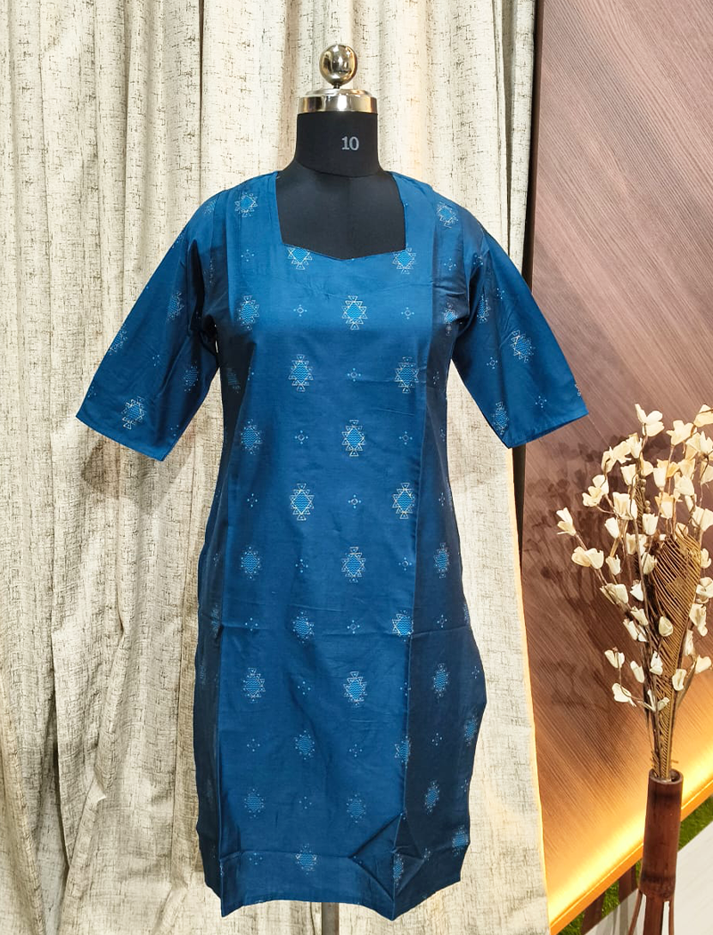 5556 - SILK KURTIS