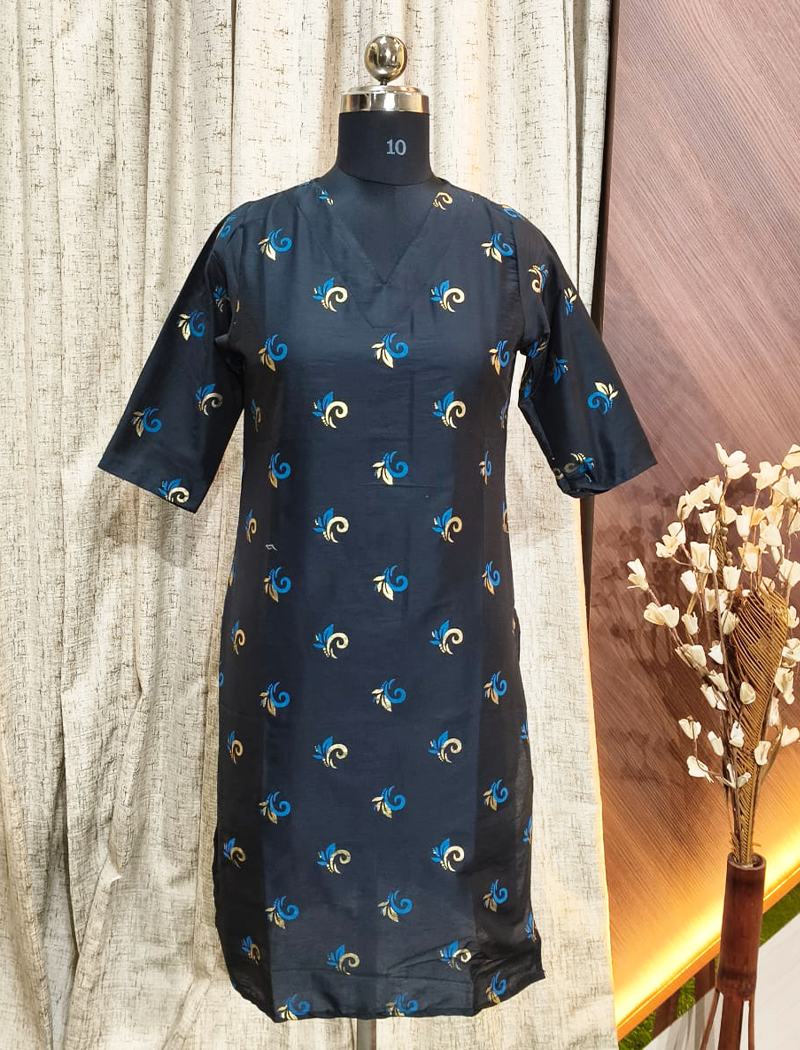 5559 - SILK KURTIS