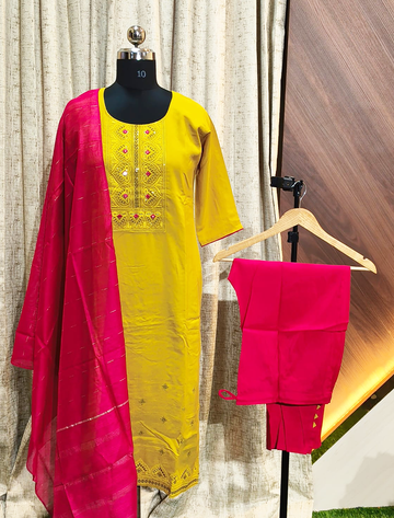 6020 - Kurti with Pant and Dupatta 3PC
