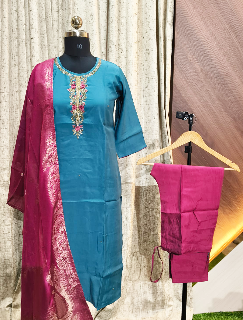6026 - Kurti with Pant and Dupatta 3PC