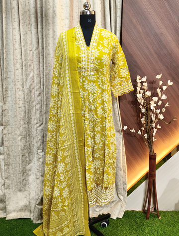 6695 -  Anarkali kurtis with duppatta