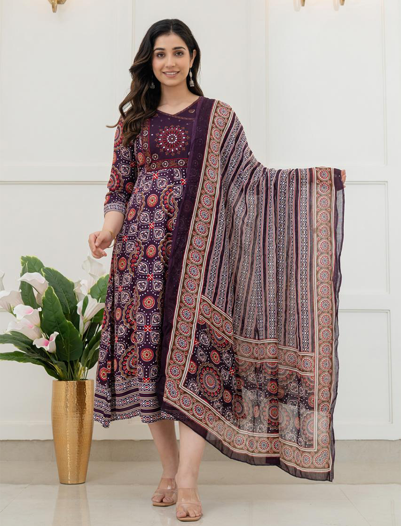 7041 -  Anarkali kurtis with duppatta