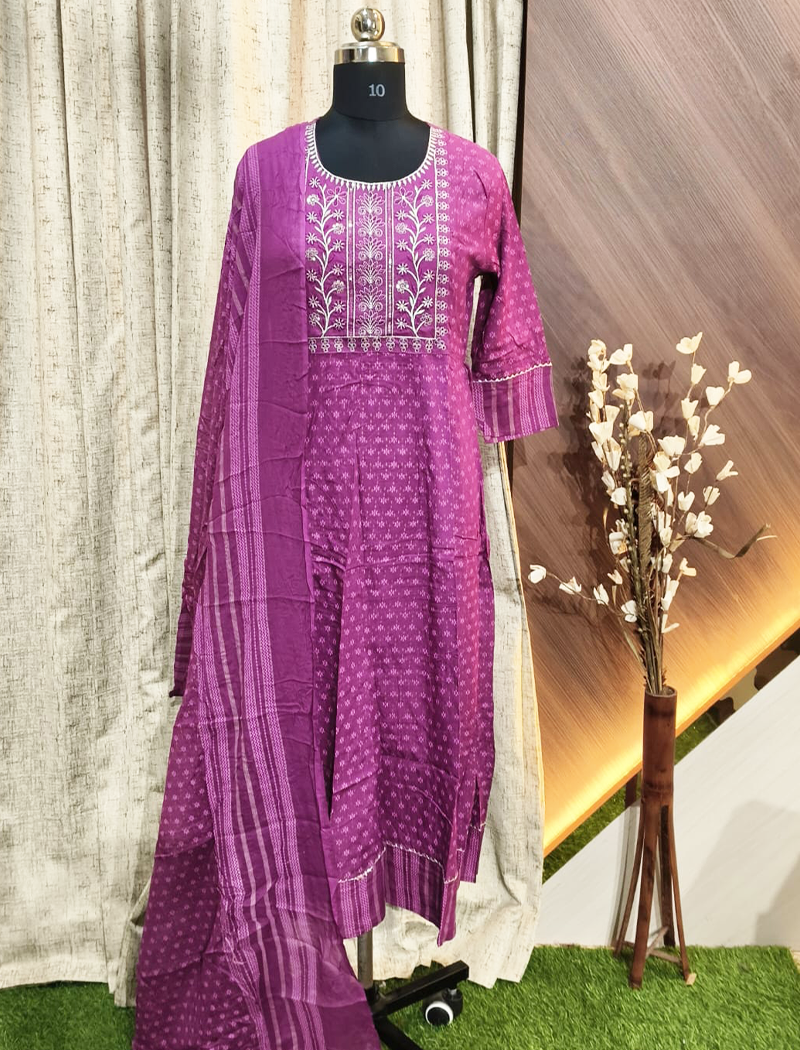 7851 -  Anarkali kurtis with duppatta