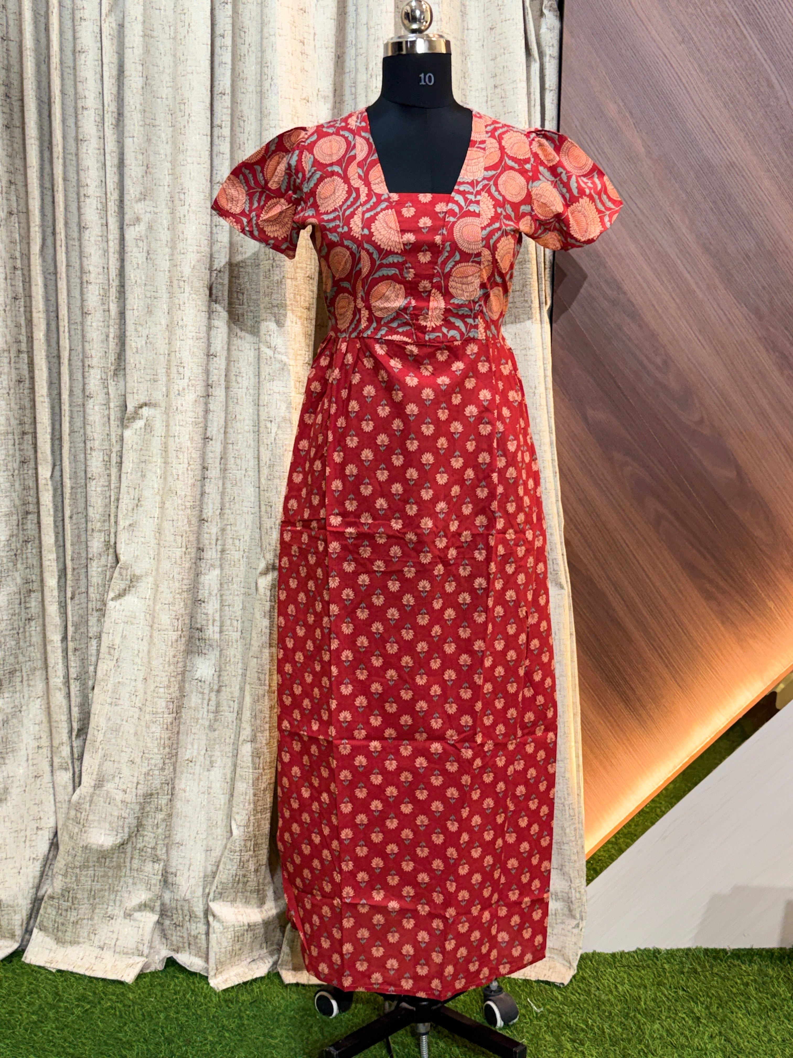 9526 - Frock Style Nighty