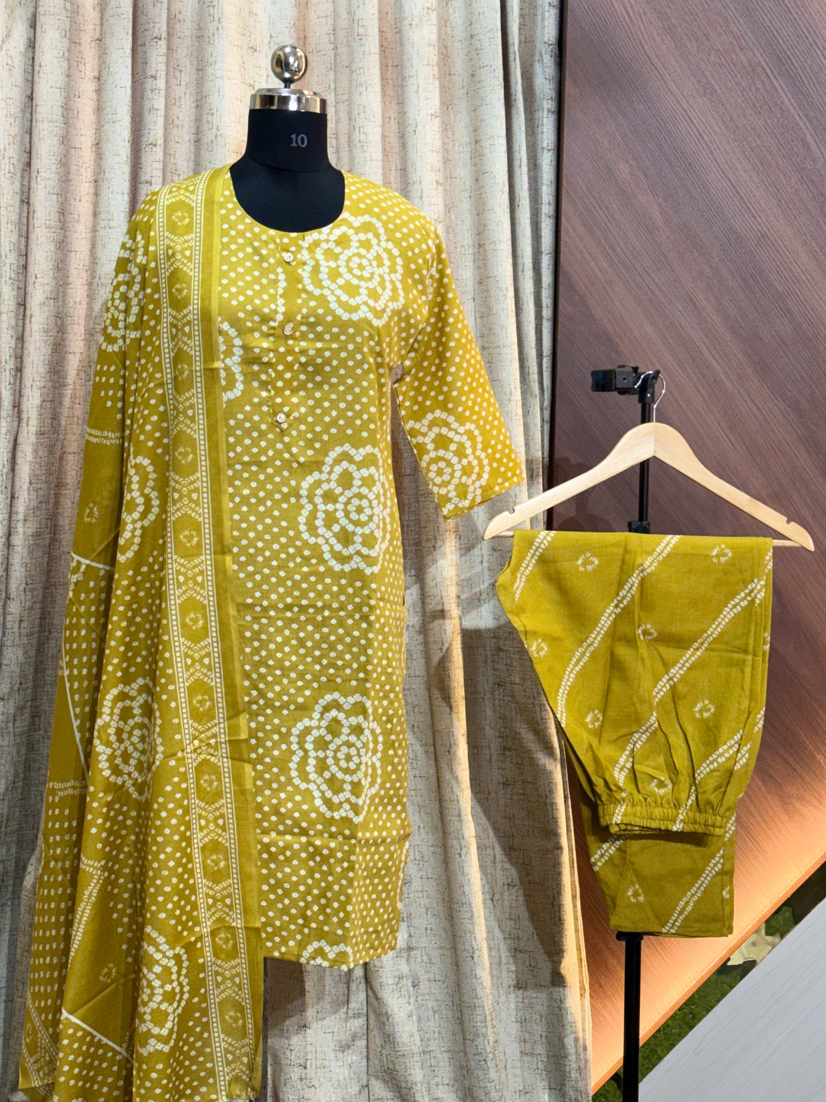 B647 - Cotton 3pc Kurta Set