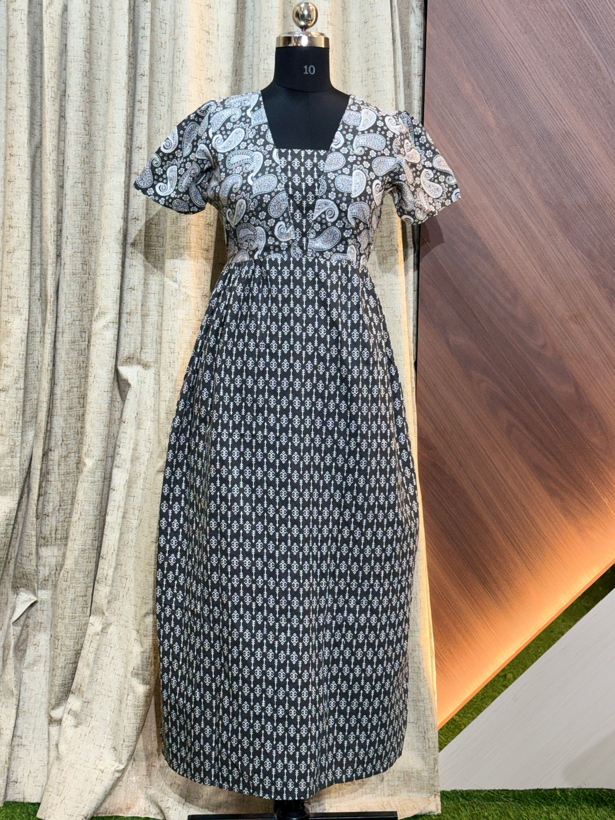 B619 - Frock Style Nighty