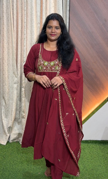 S047 - Kurti with Pant and Dupatta