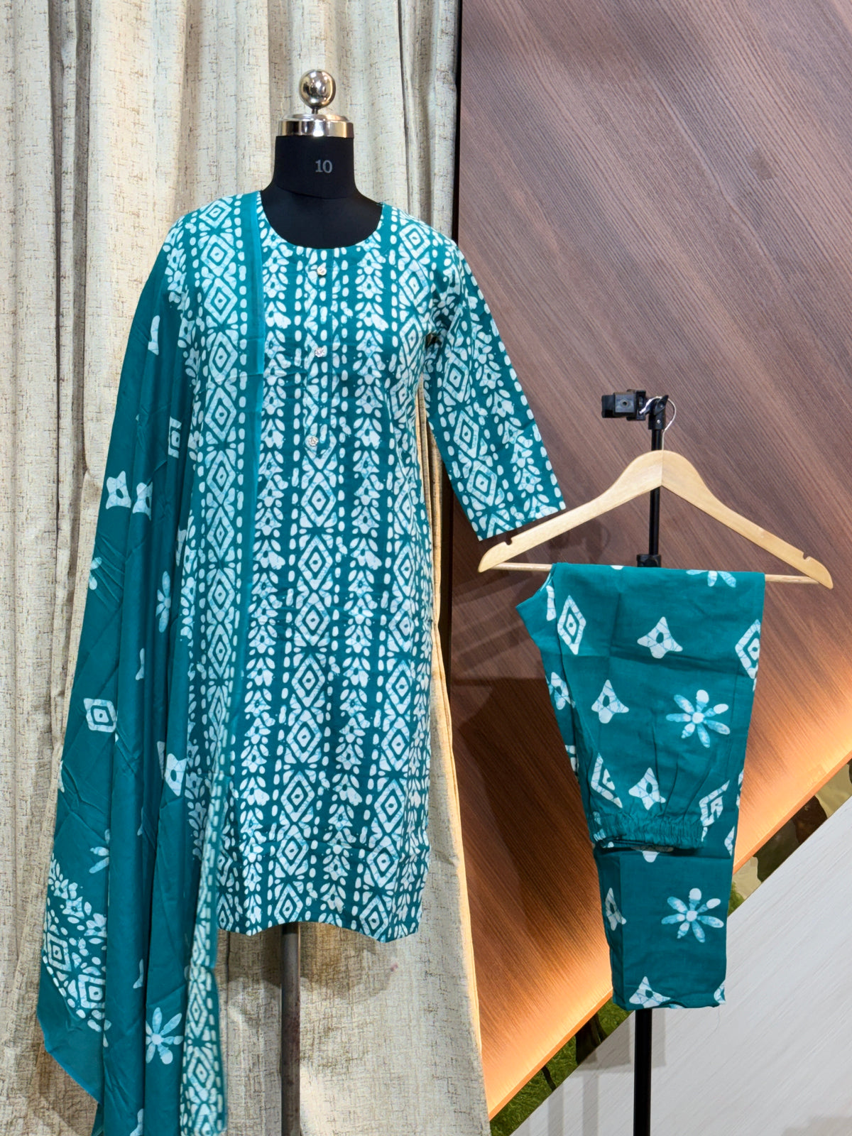 B780 - Cotton 3pc Kurta Set