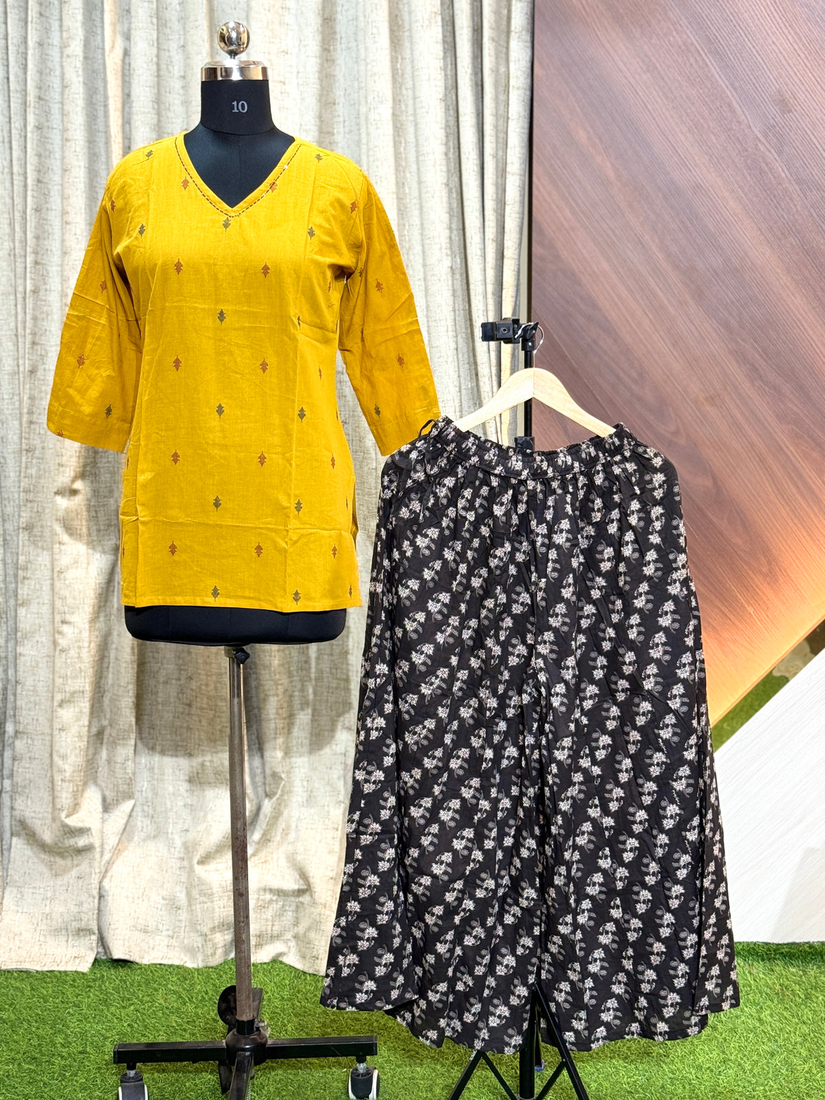 B529 - Elephant Palazzo with Short Kurti