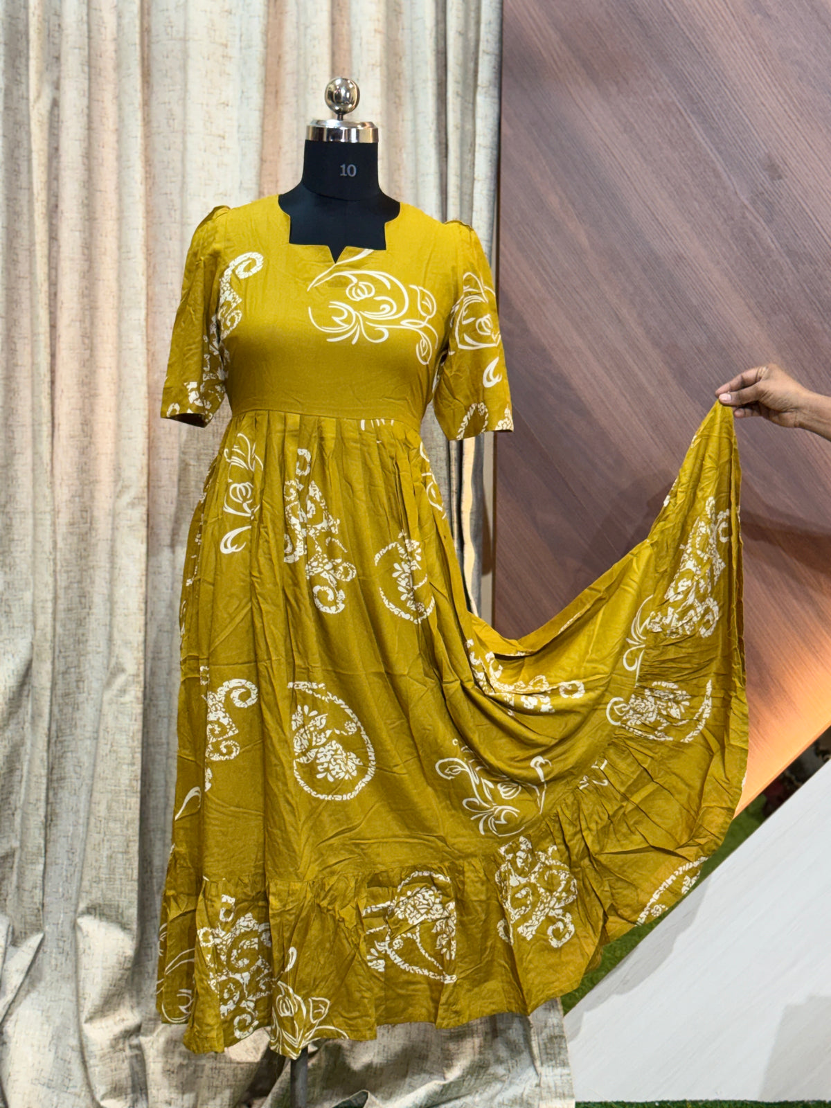 B578  - Fit & Flared Frock