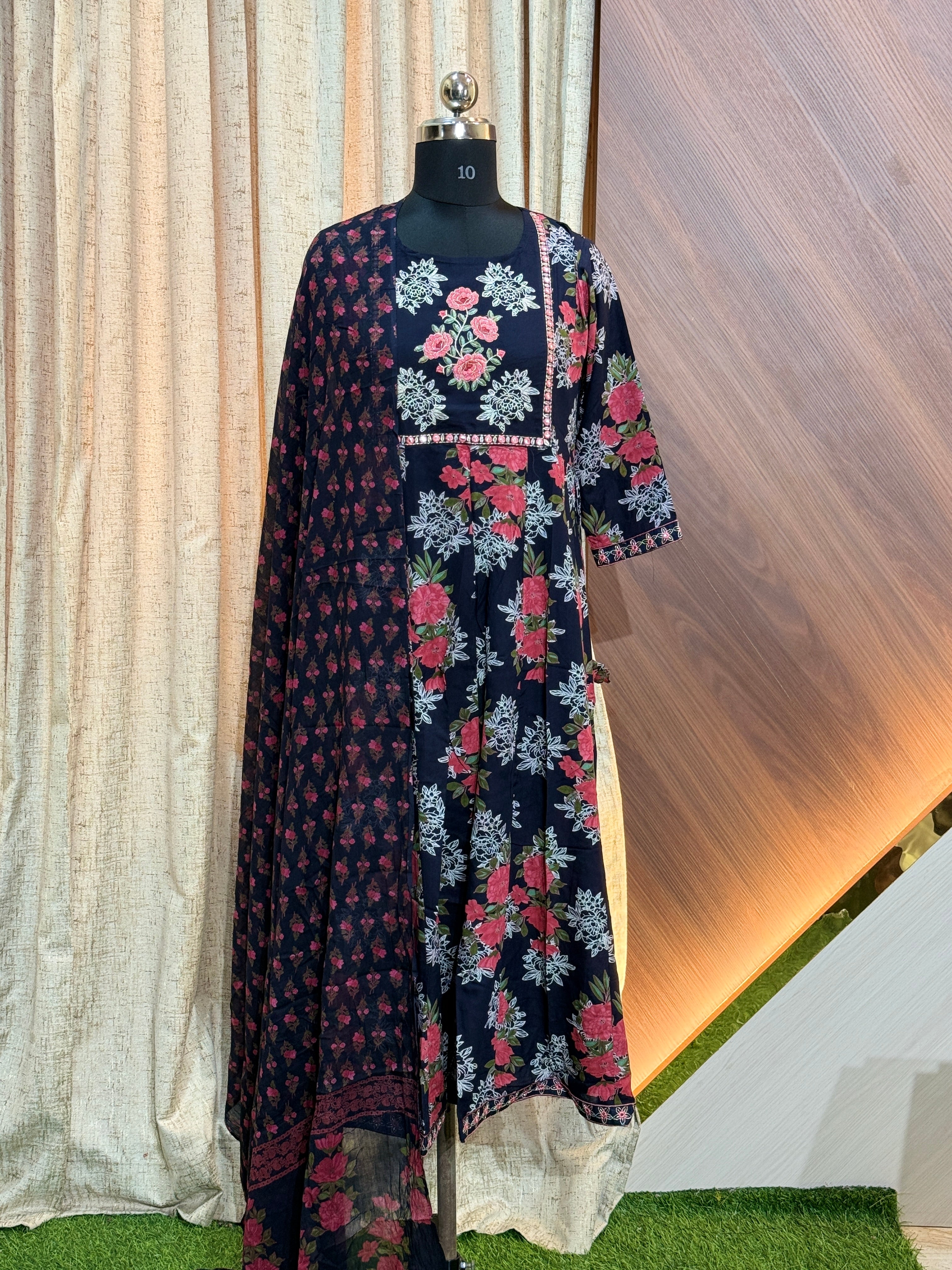 B111 - Anarkali kurtis with Dupatta