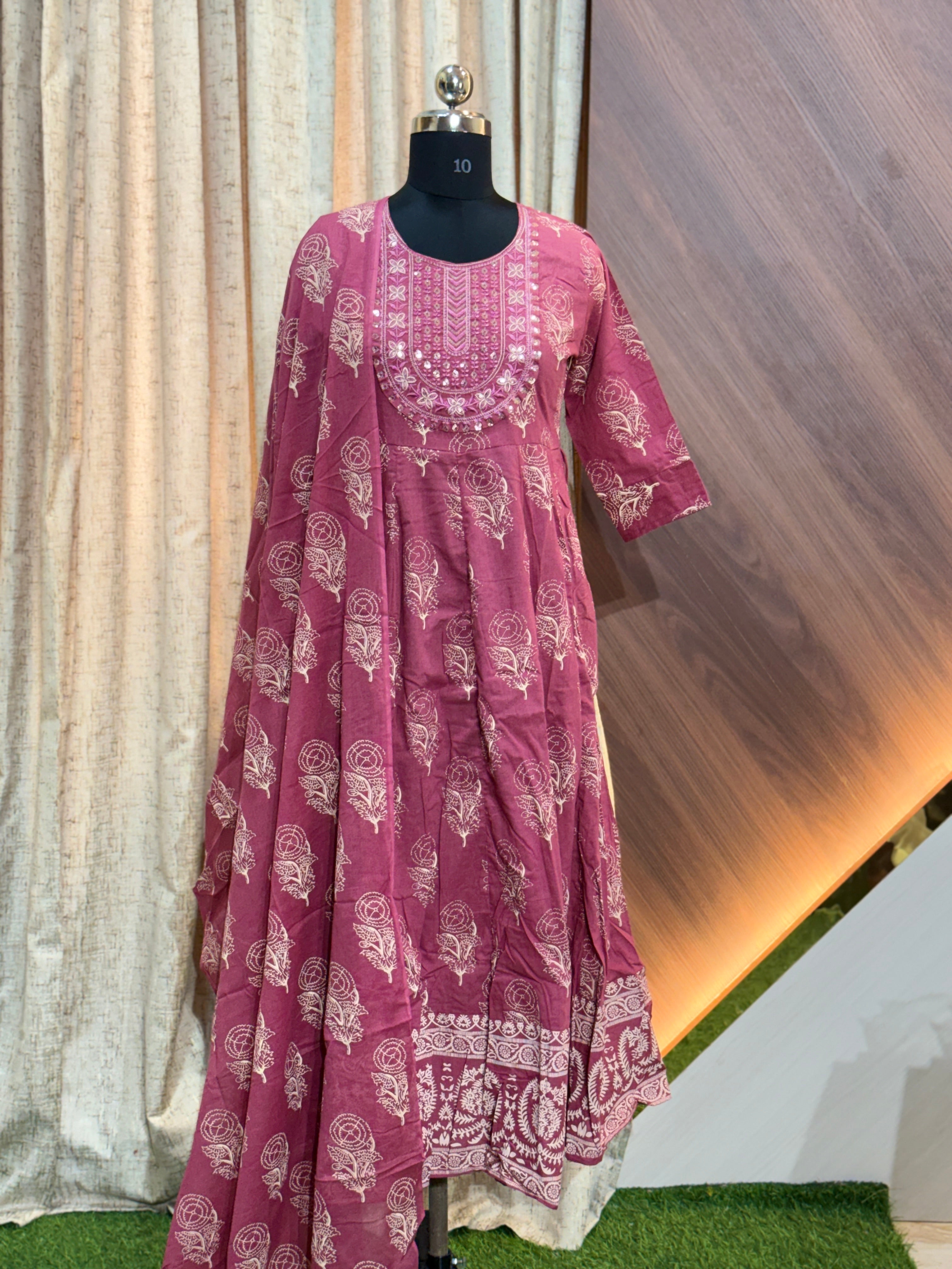 B122 - Anarkali kurtis with Dupatta