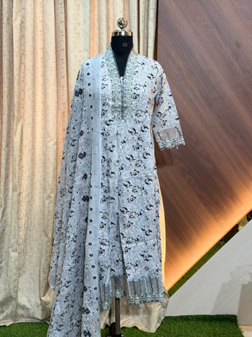 B121 - Anarkali kurtis with Dupatta