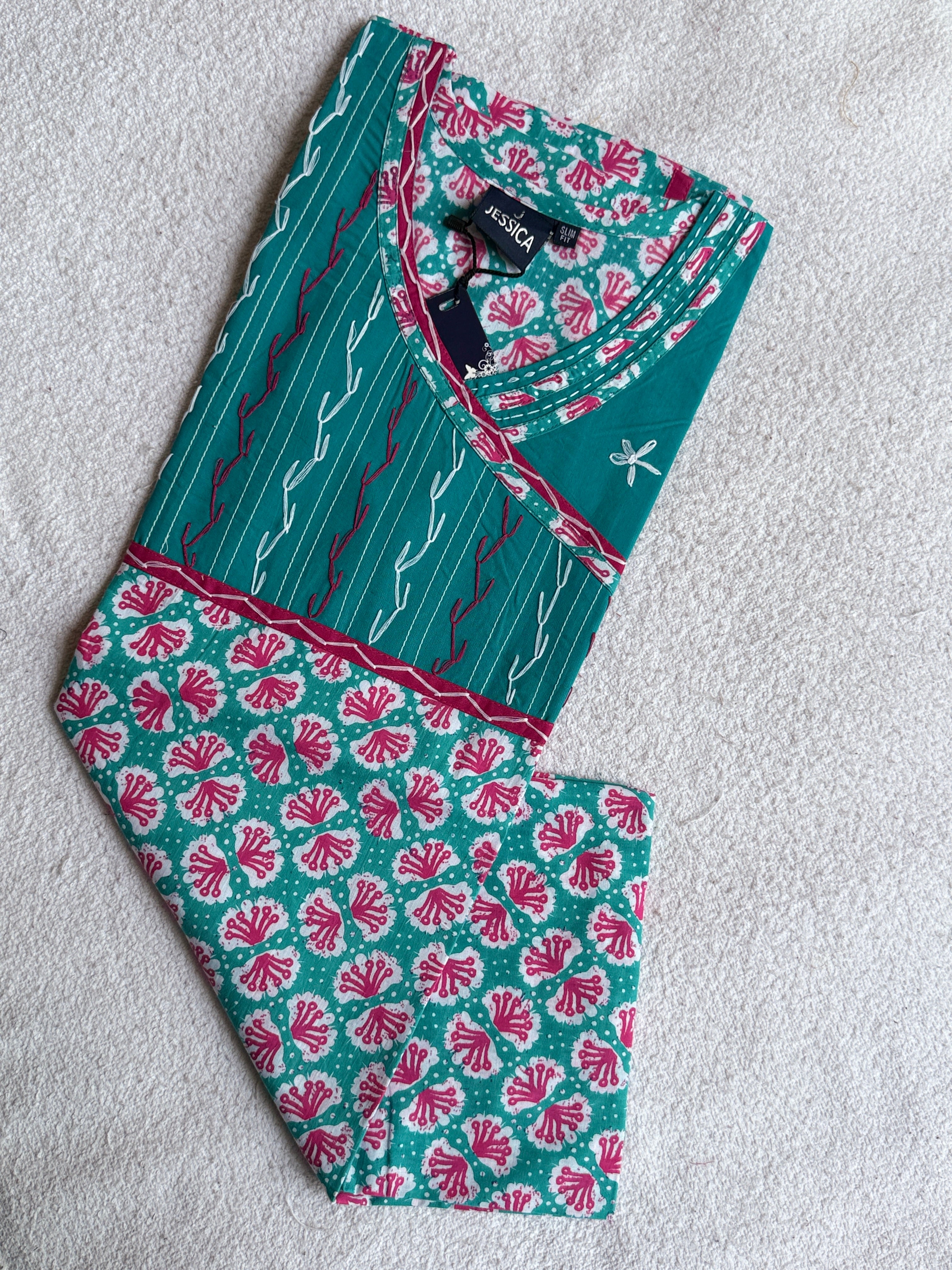 J054 - JESSICA Nighty (Slim Fit )