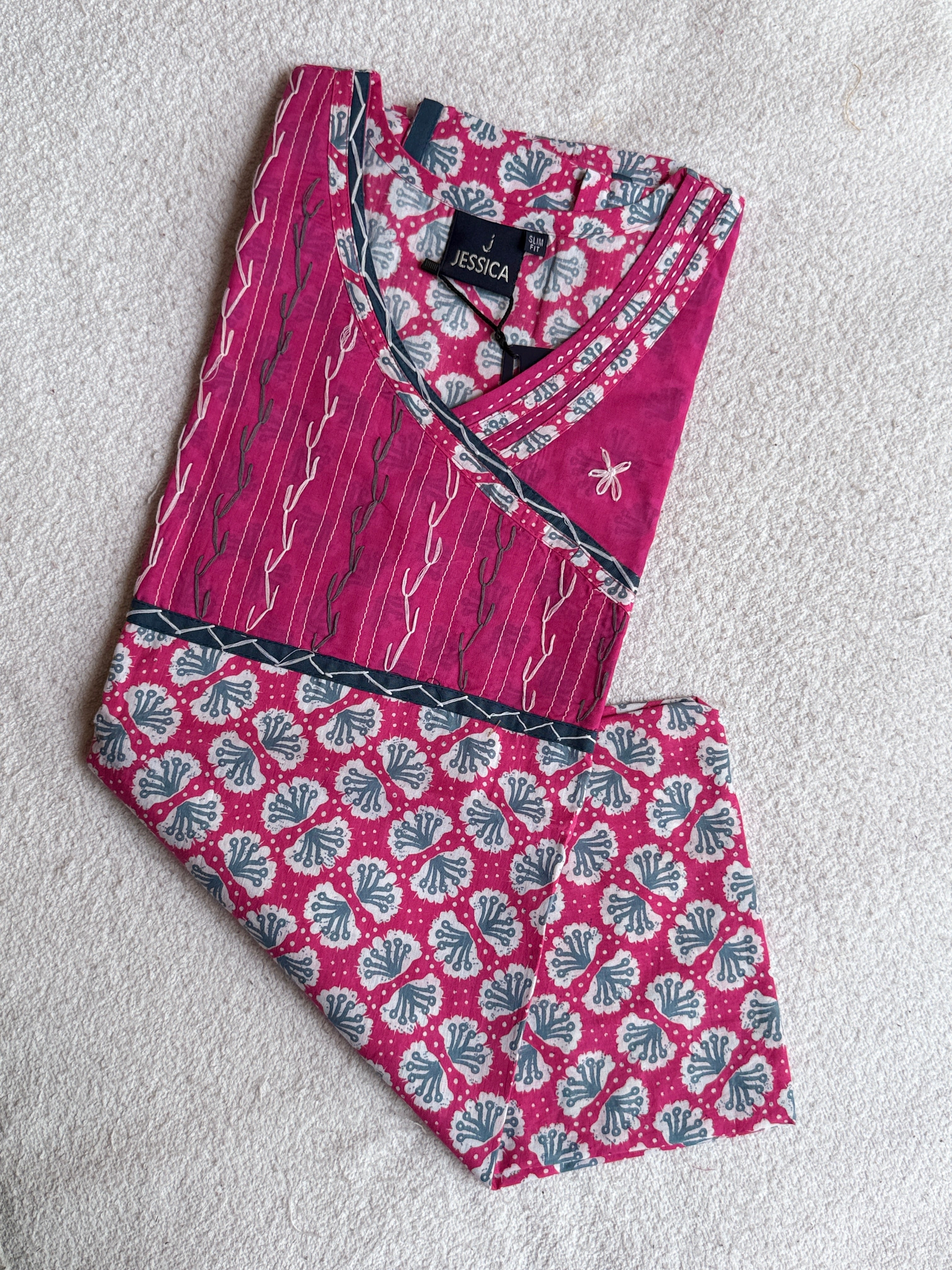 J056 - JESSICA Nighty (Slim Fit )