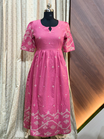 B200  - Fit & Flared Frock