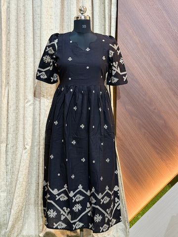 B198  - Fit & Flared Frock