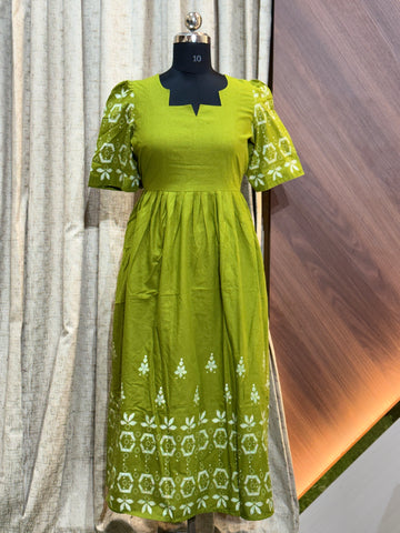 B199  - Fit & Flared Frock