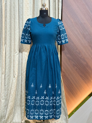 B192  - Fit & Flared Frock