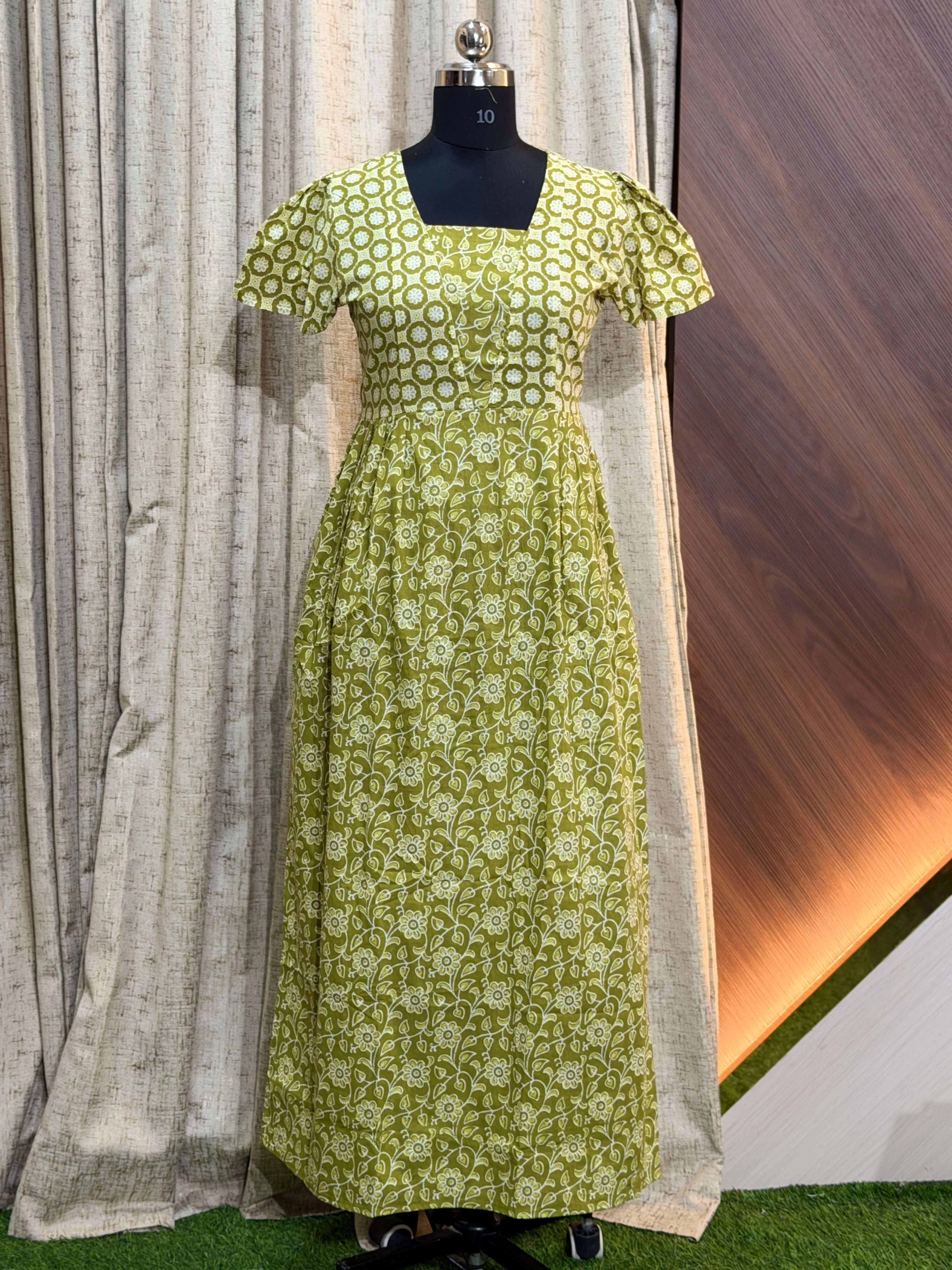 9692 - Frock Style Nighty
