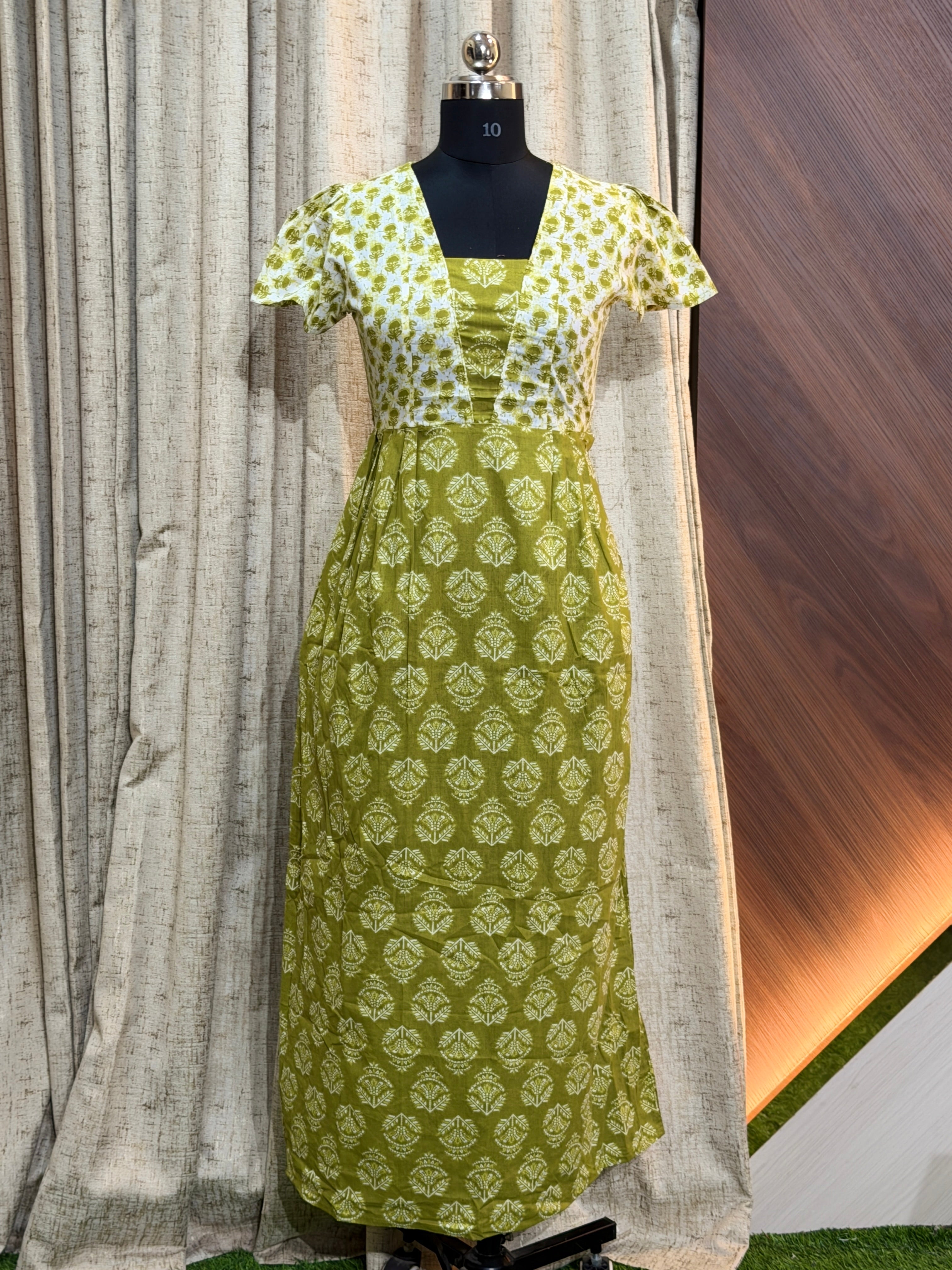 9687 - Frock Style Nighty