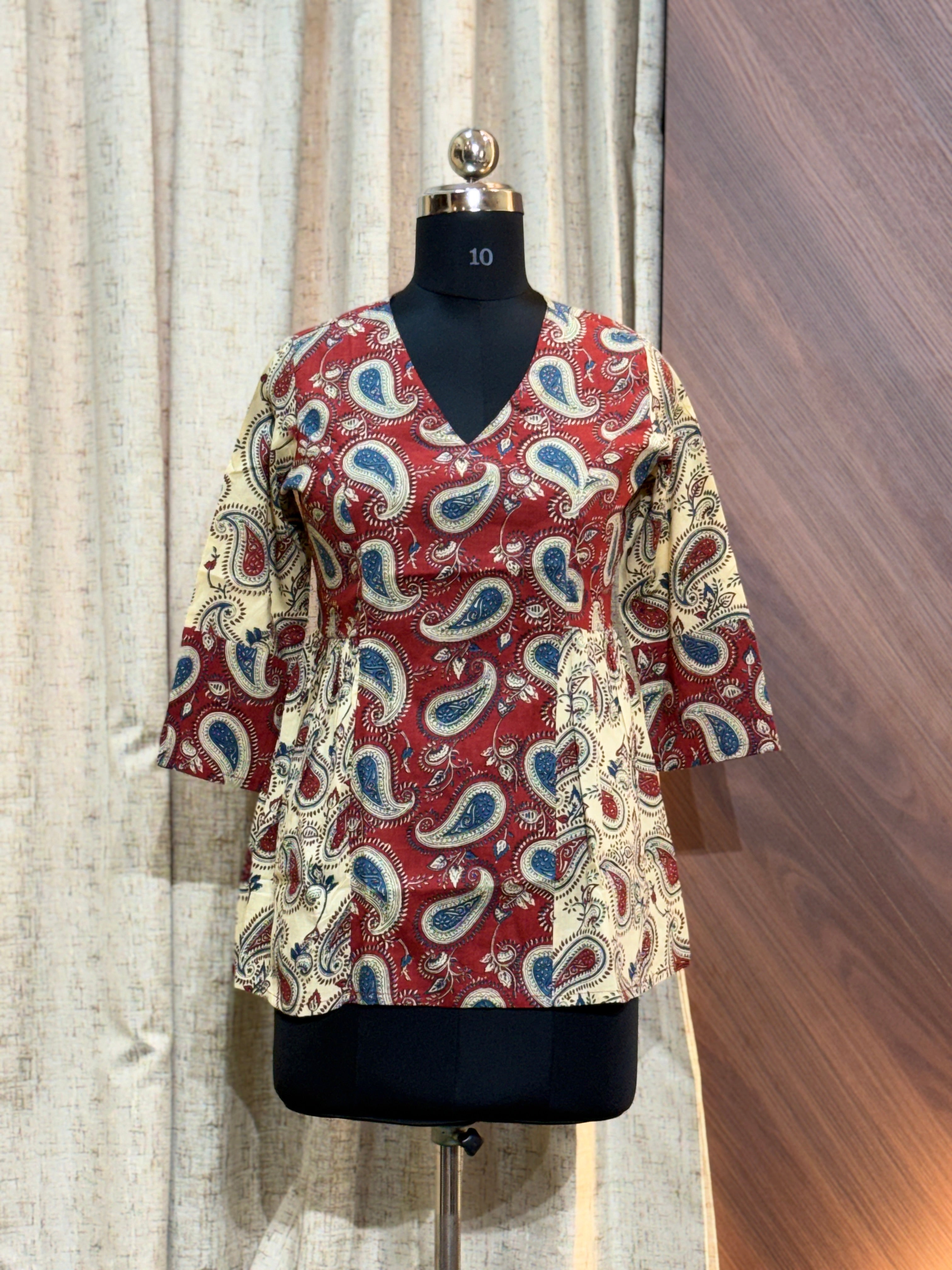 B317  - Short Kurtis