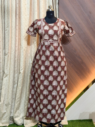 9749 - Frock Style Nighty