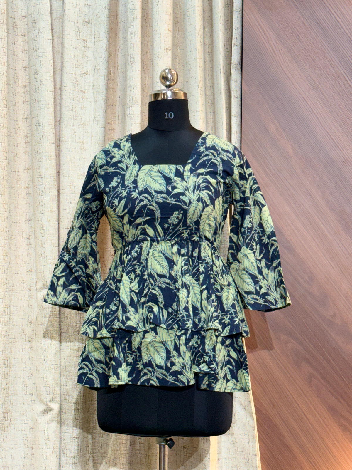 B316  - Short Kurtis