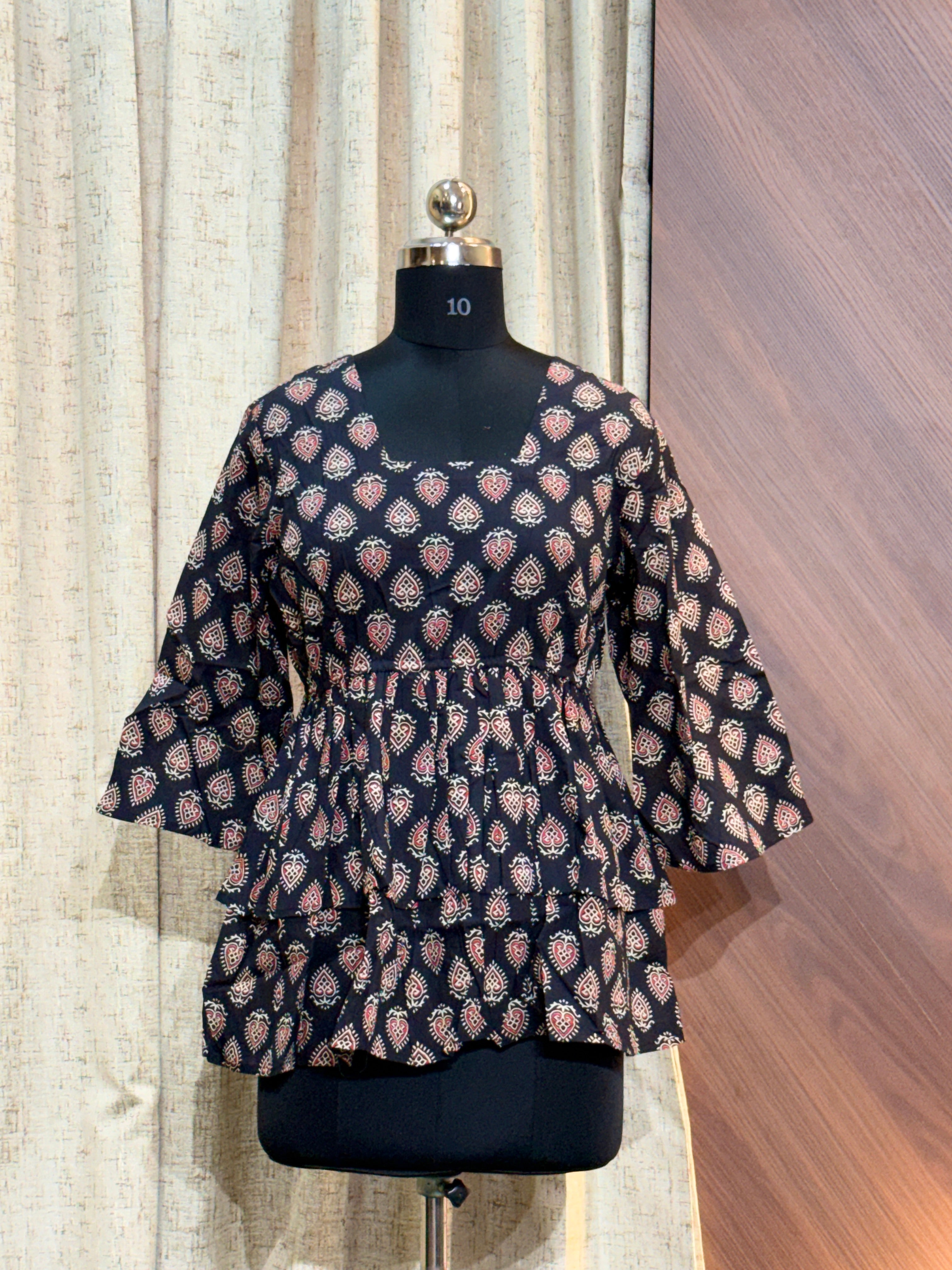 B315  - Short Kurtis