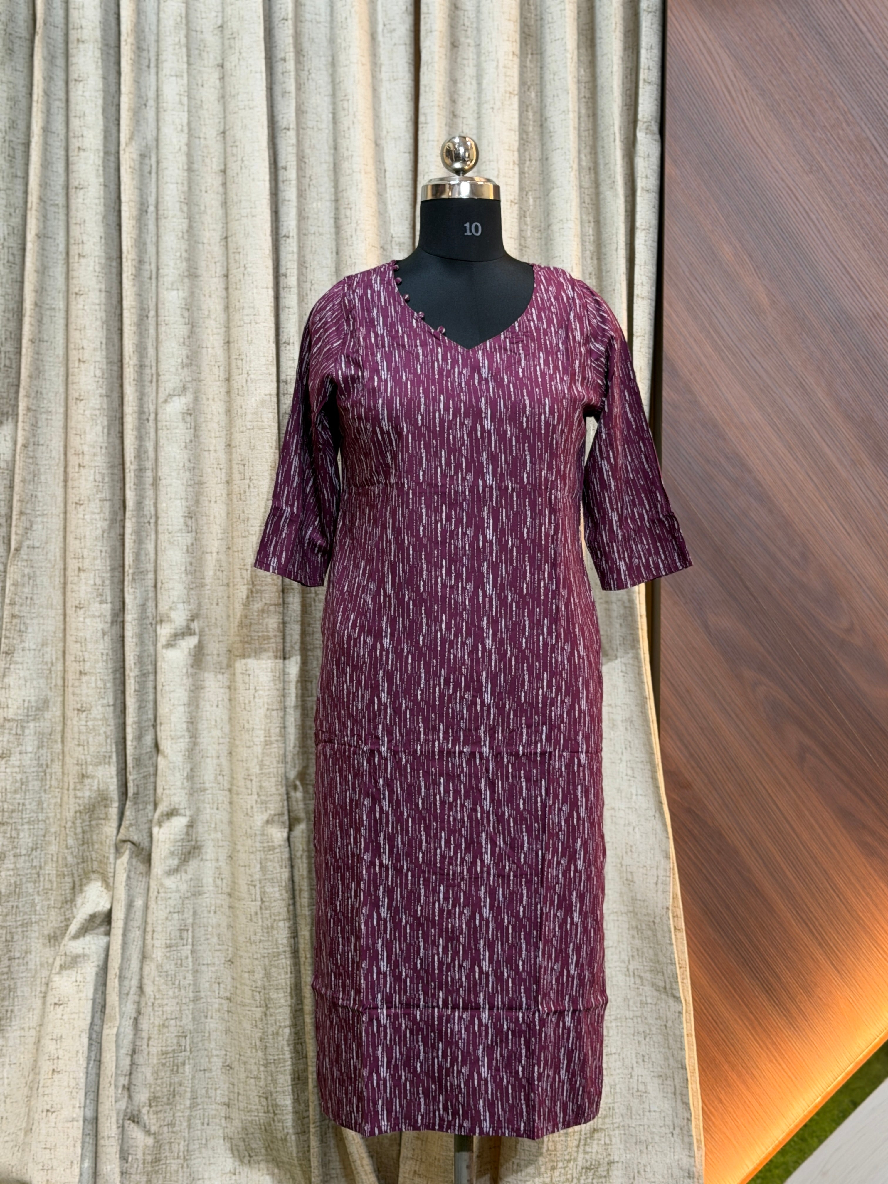 9837 - Daily wear Long Kurtis
