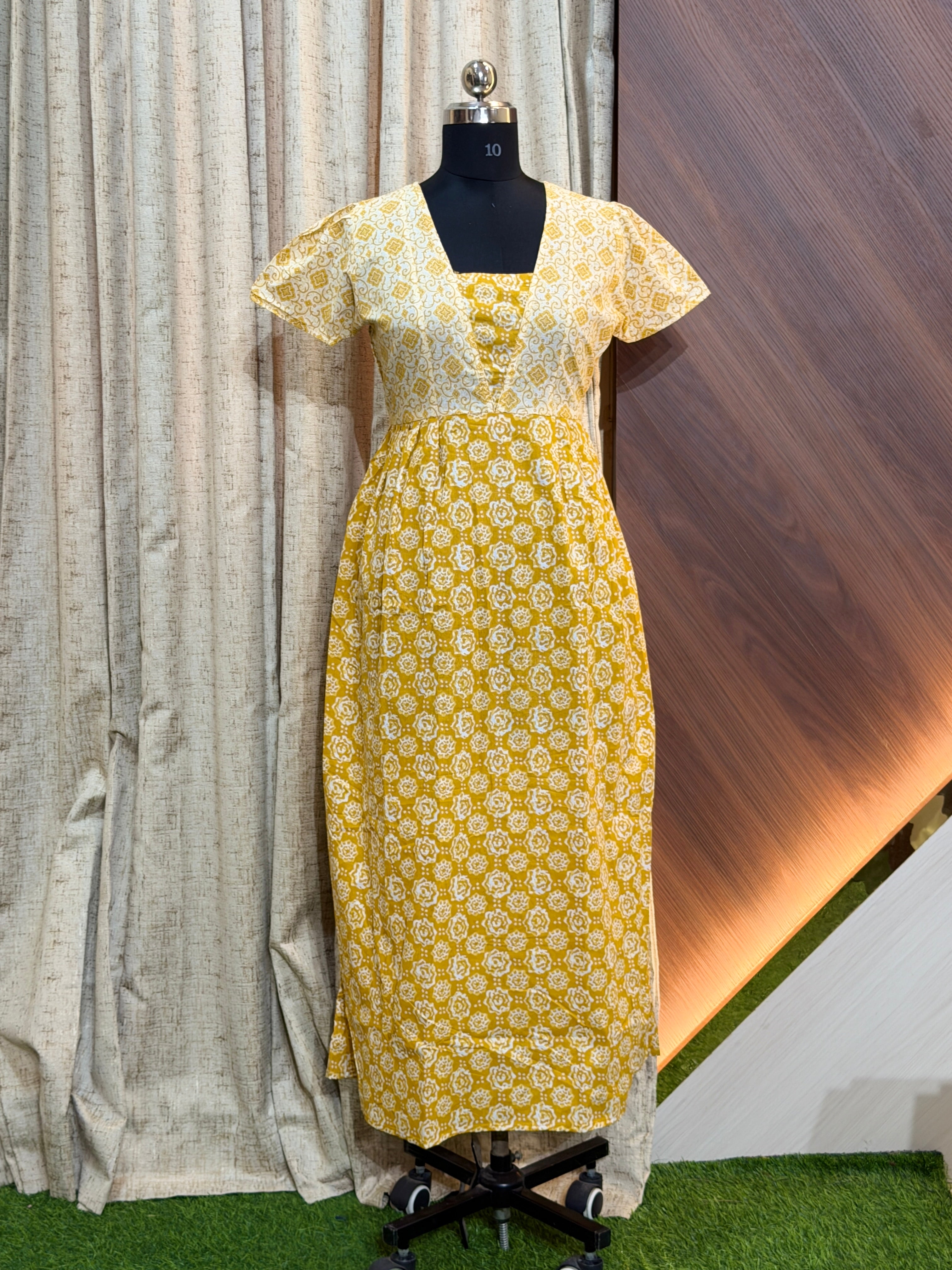 9866 - Frock Style Nighty
