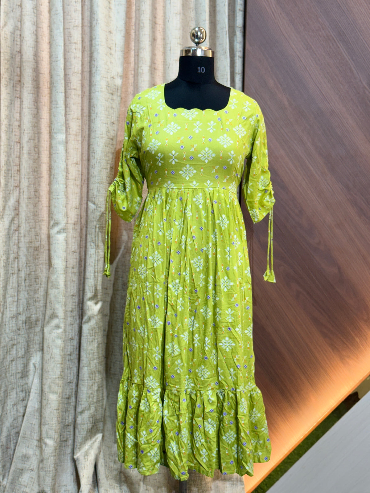 B419  - Frocks