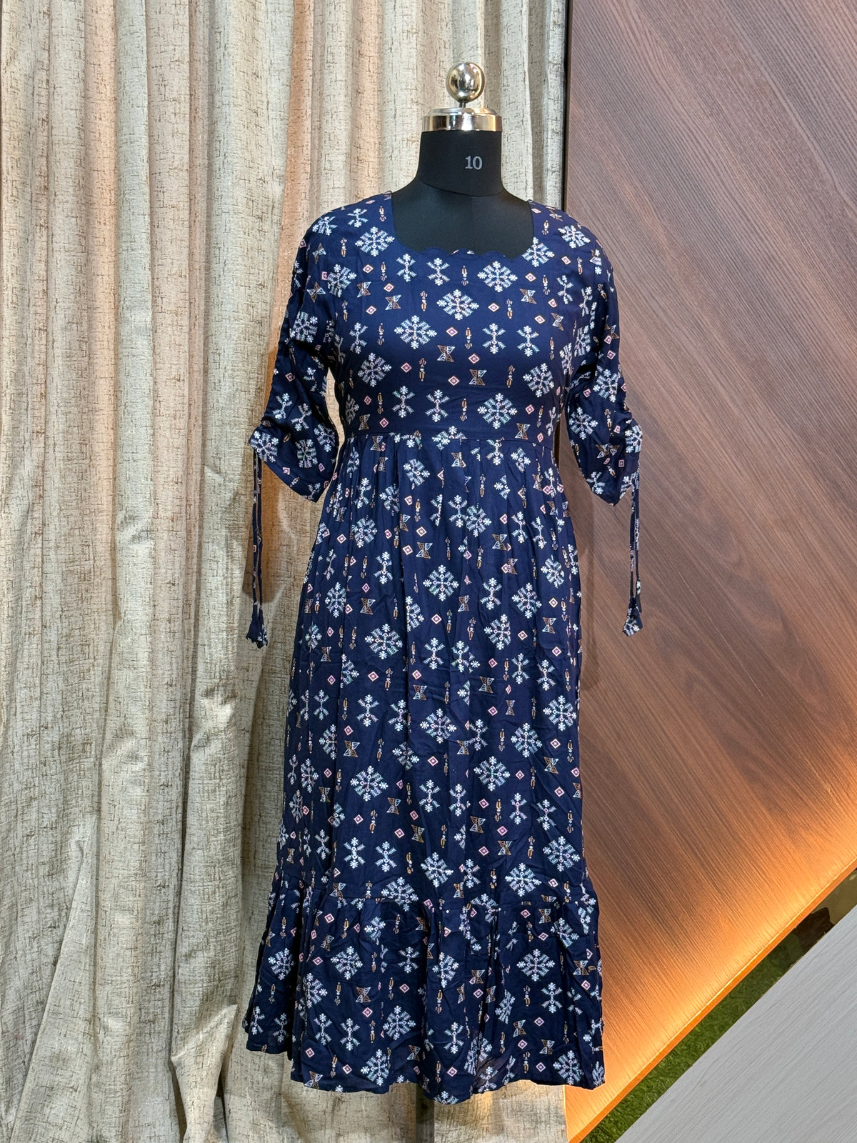 B423  - Frocks
