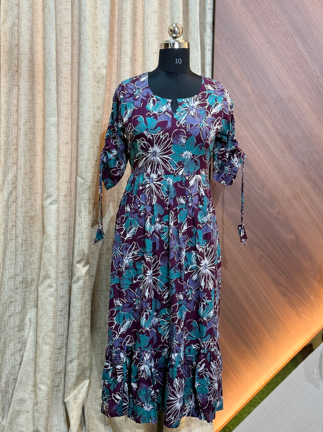 B424  - Frocks