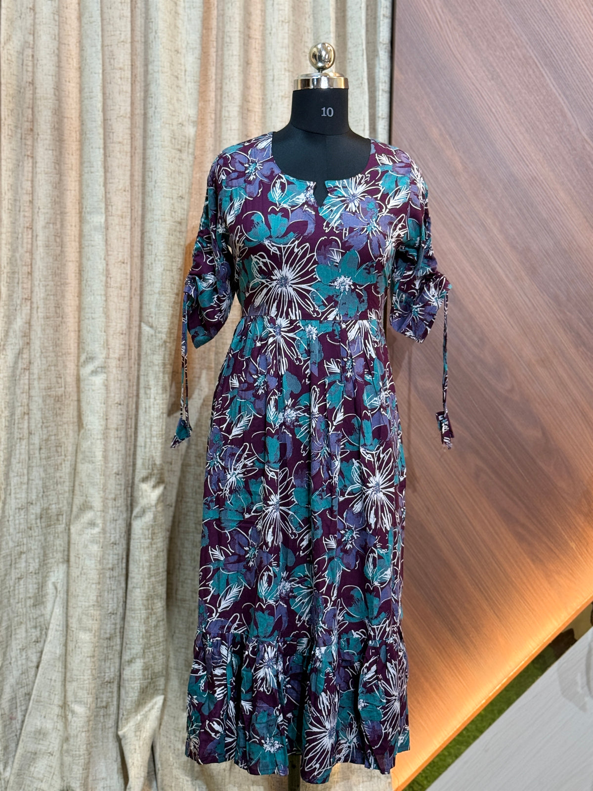 B424  - Frocks