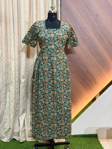 B443 - Frock Style Nighty