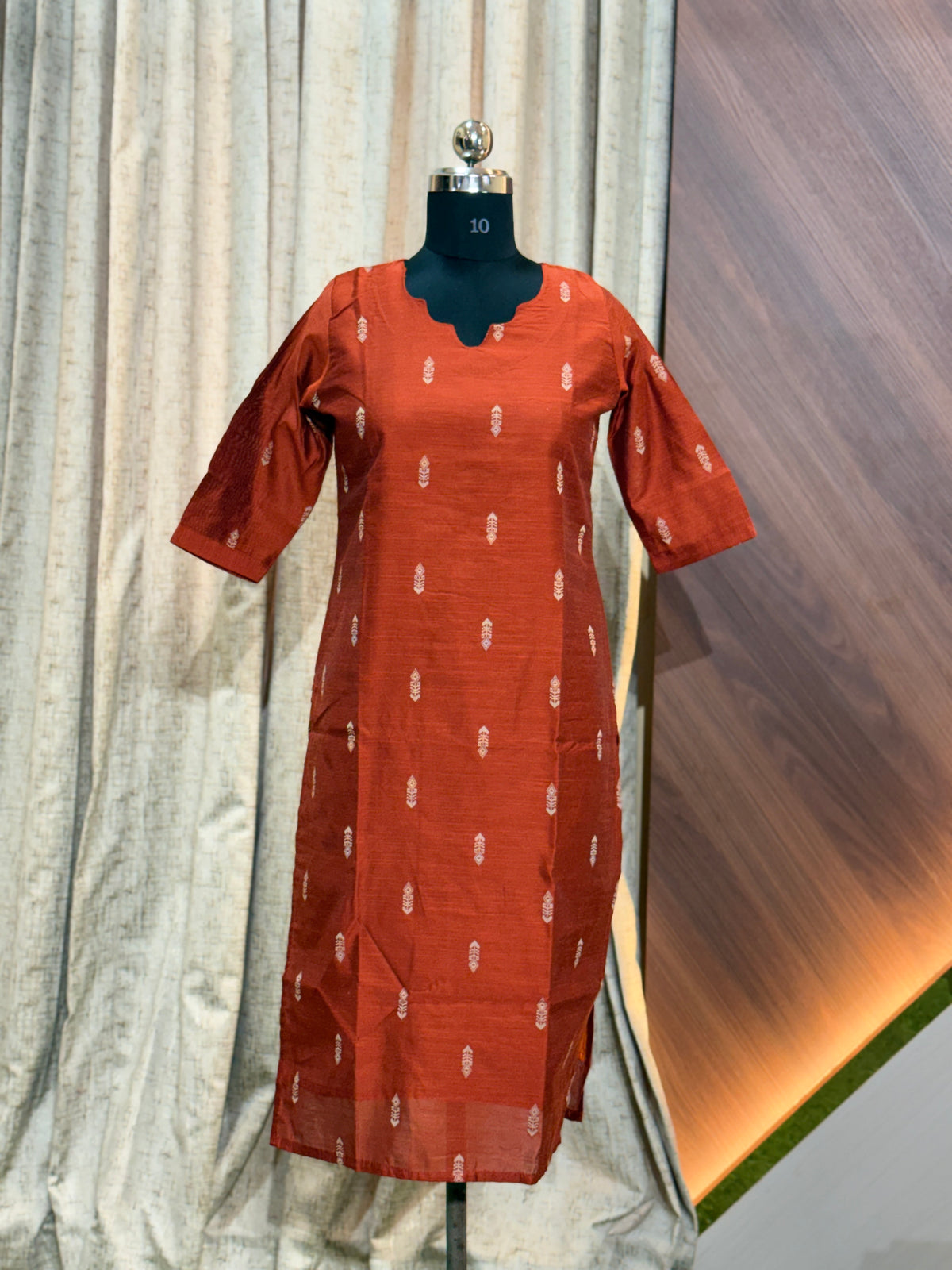 B430 - SILK KURTIS