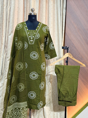 A330 - Kurti with Pant and Dupatta