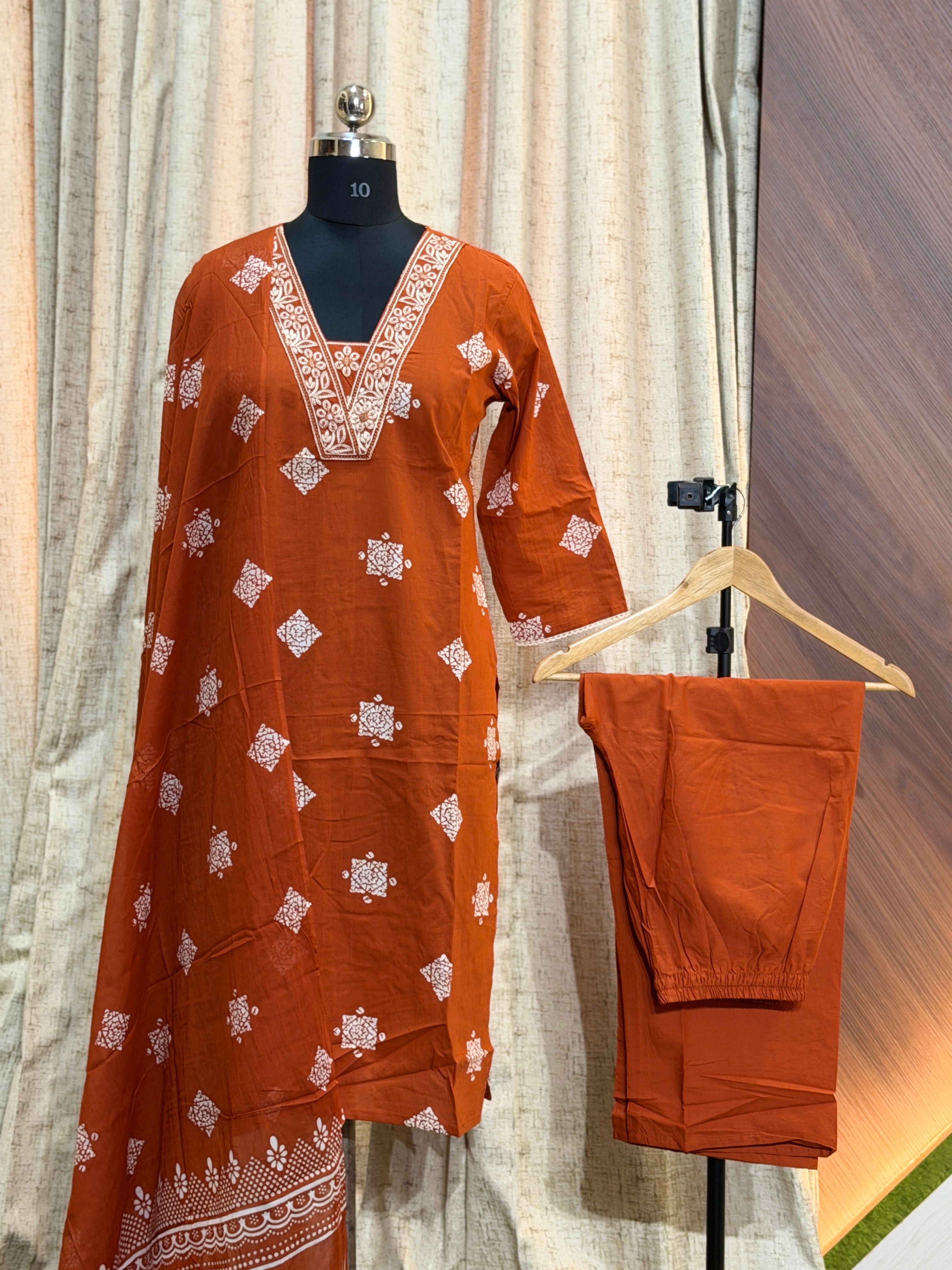 A436 - Kurti with Pant and Dupatta
