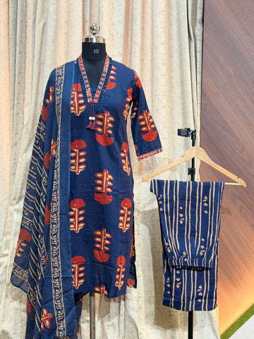 A440 - Kurti with Pant and Dupatta