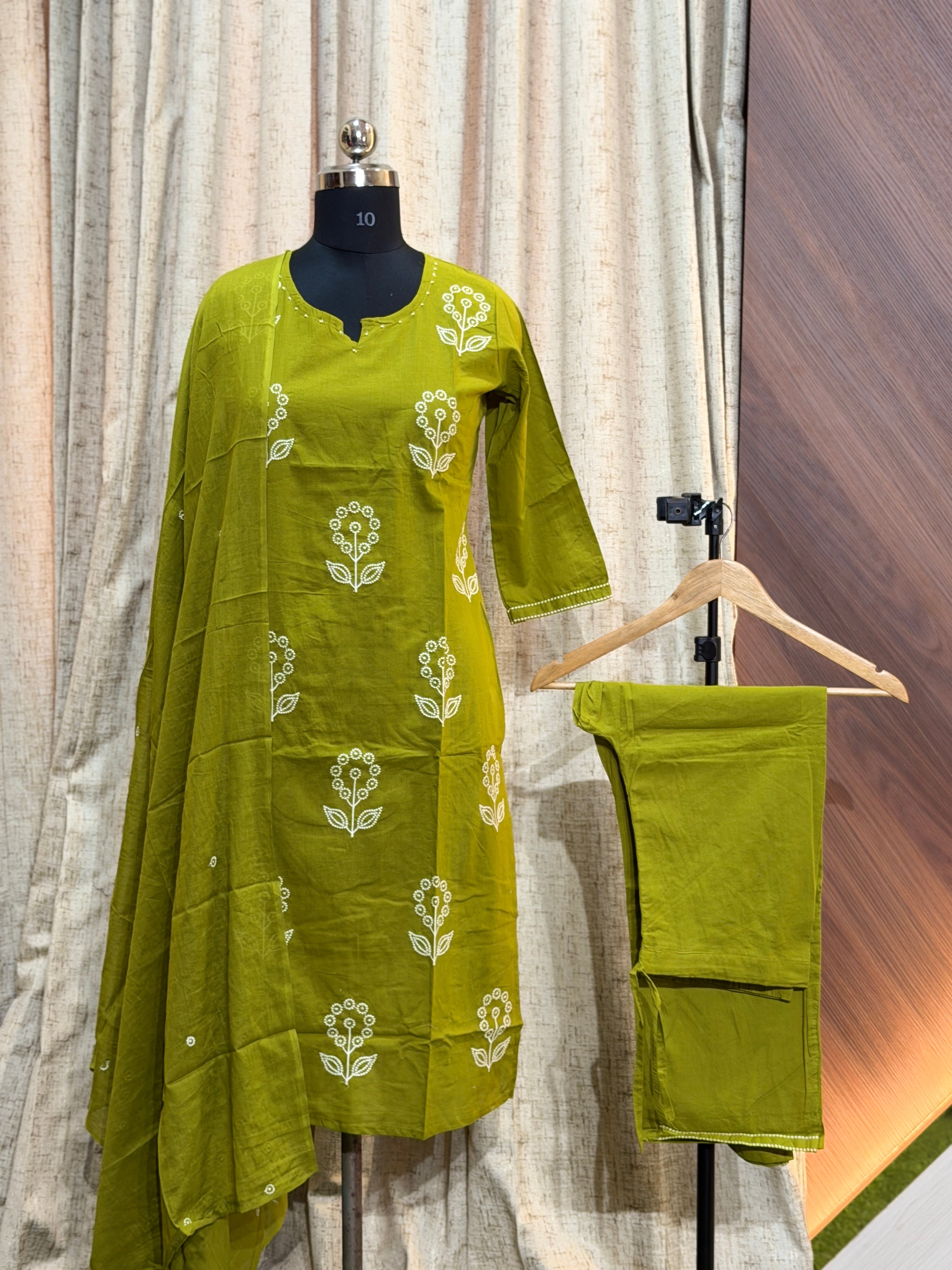 A442 - Kurti with Pant and Dupatta