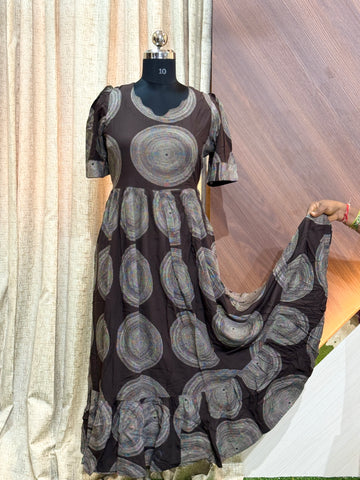 B557 - Fit & Flared Frock