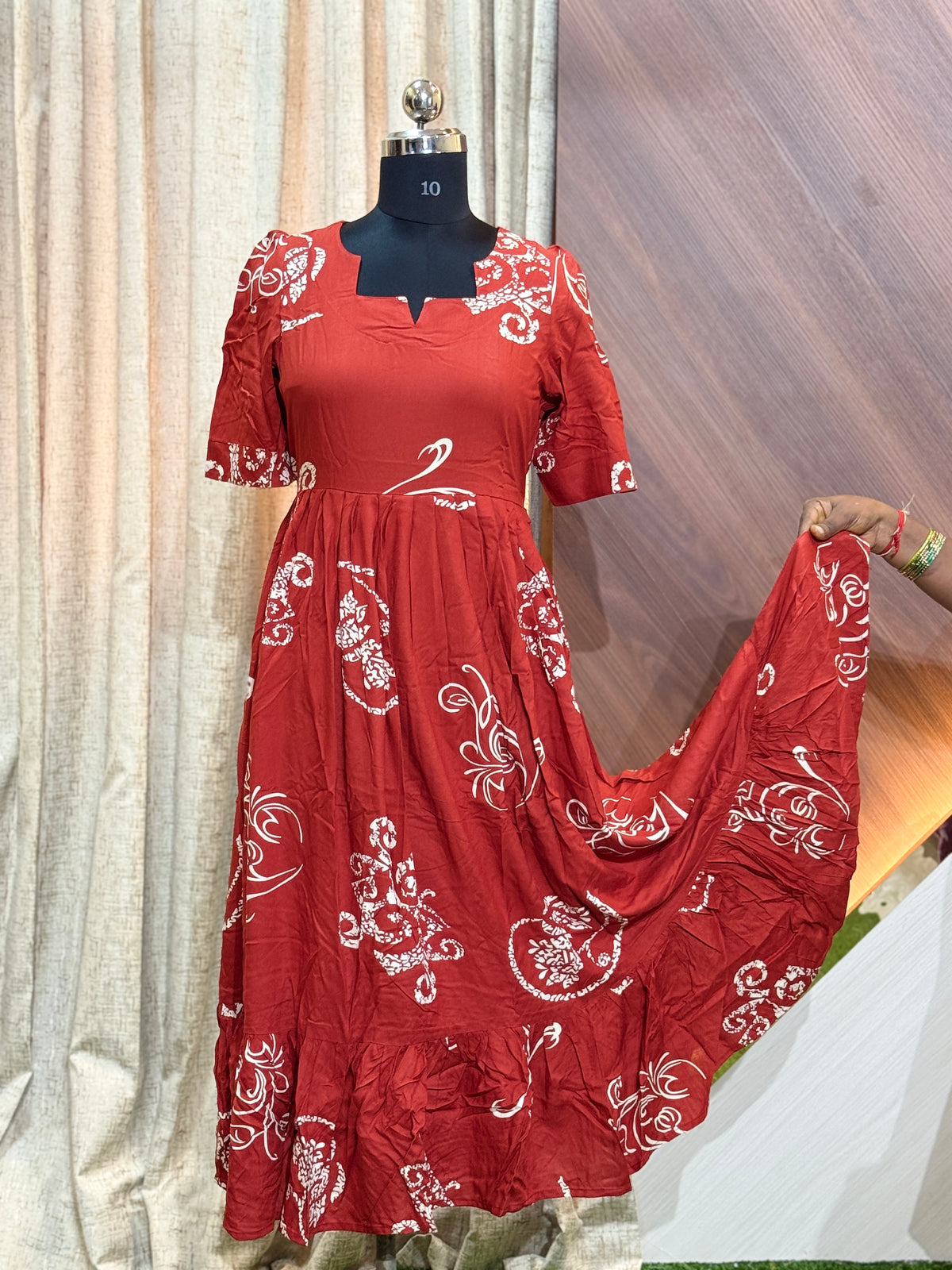 B565  - Fit & Flared Frock
