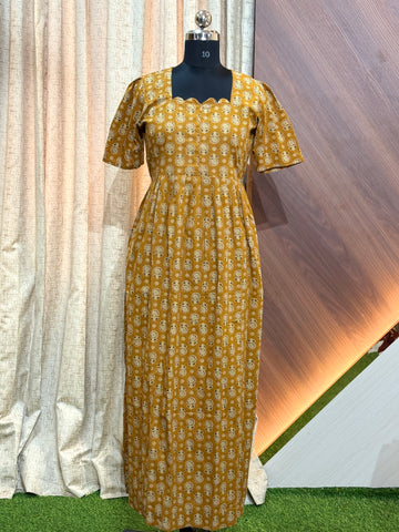 B580 - Frock Style Nighty Feeding with Center Zip
