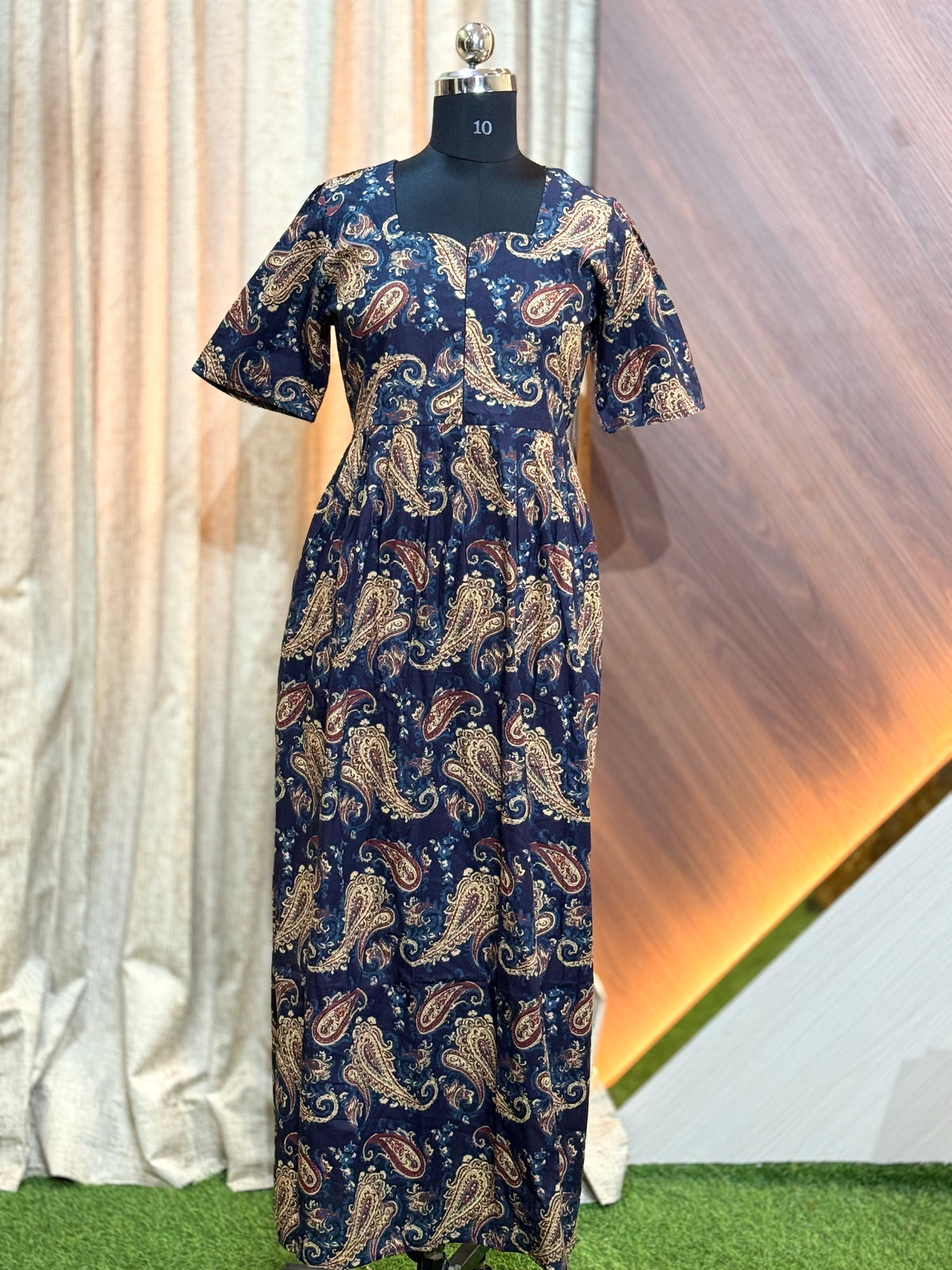B581 - Frock Style Nighty Feeding with Center Zip
