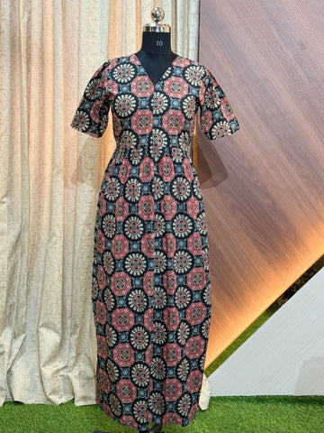 B582 - Frock Style Nighty Feeding with Center Zip